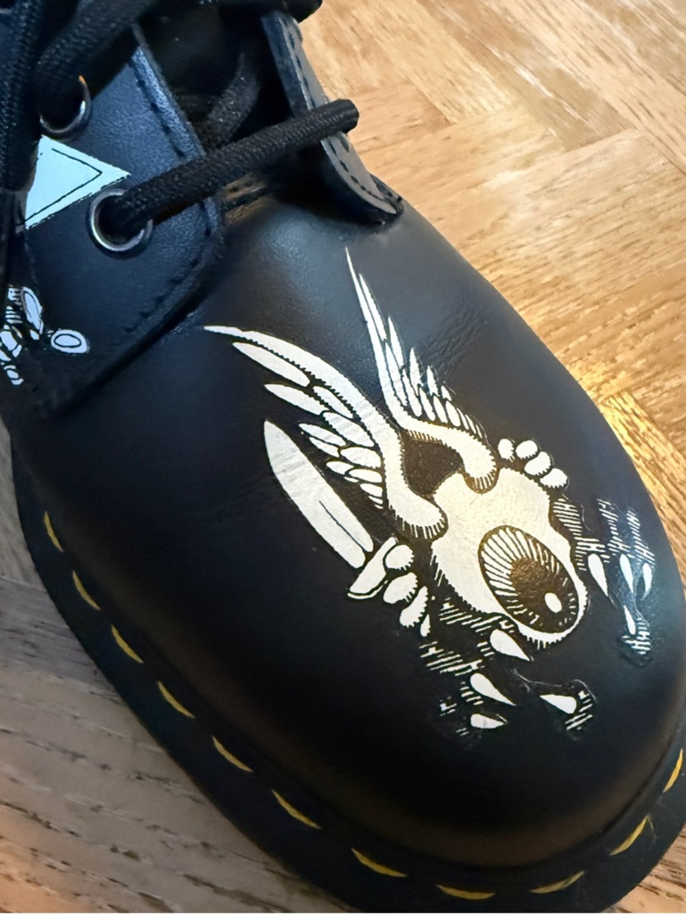 Dr. Martens LIMITED EDITION Rick Griffin boots - Picture 8 of 13
